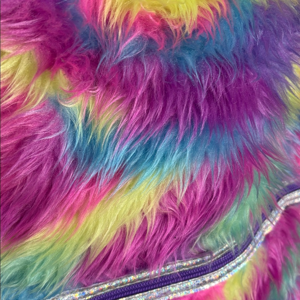 NWT Fuzzy Unicorn Rainbow Backpack Girl’s Back to School Fun - Picture 2 of 8